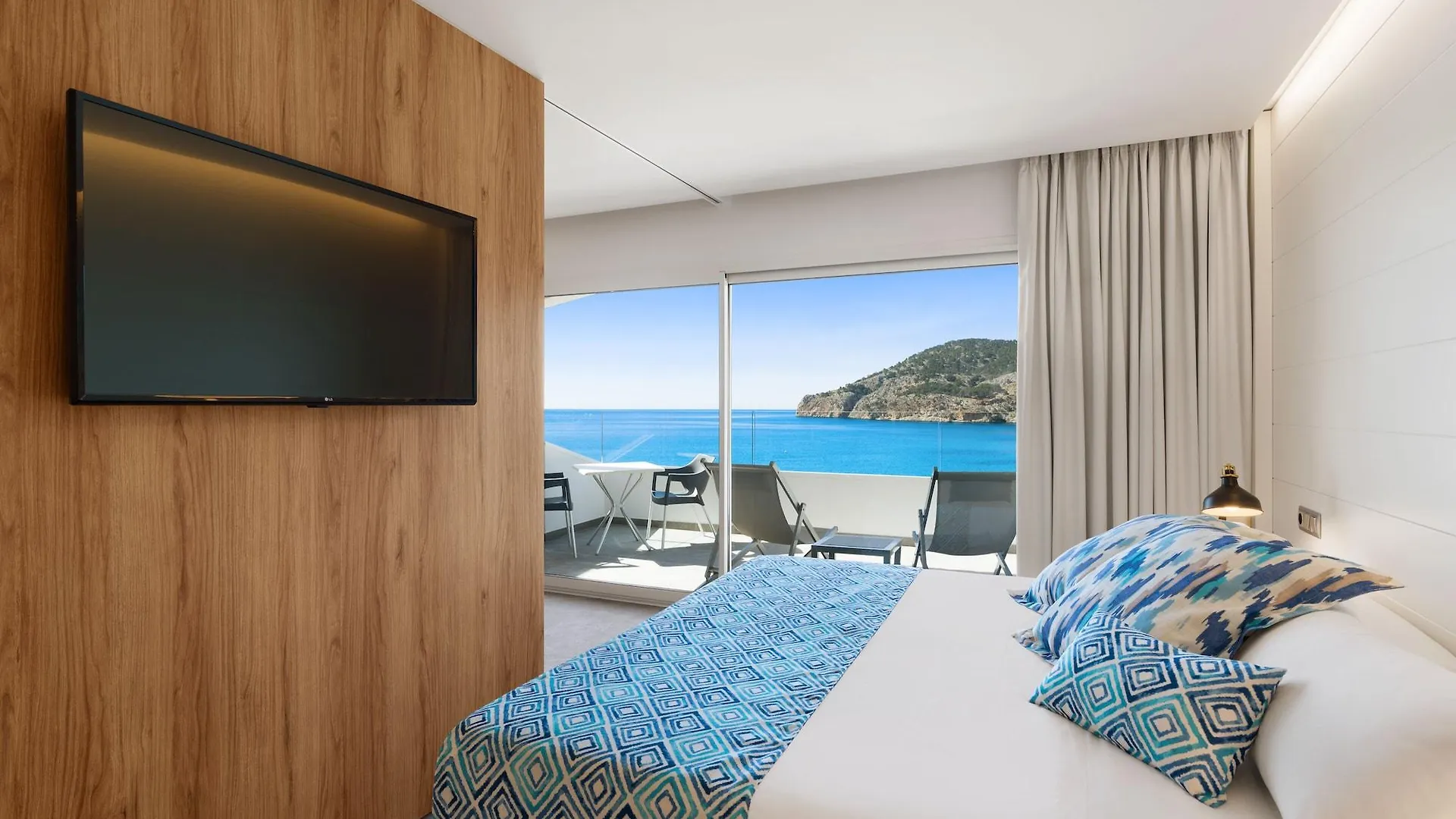 Bahia Suites קאמפ דה מאר 4*,  ספרד